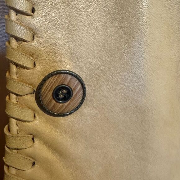 La Nouvelle Renaissance Unisex XS %100 Leather Butter Yellow Jacket - Picture 4 of 14